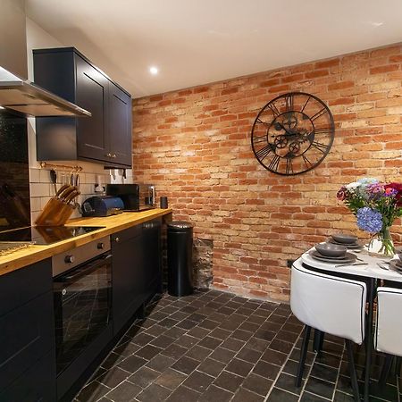 Stunning Ashbourne Town Centre Cottage Near Alton Towers Peak District Derbyshire Zewnętrze zdjęcie